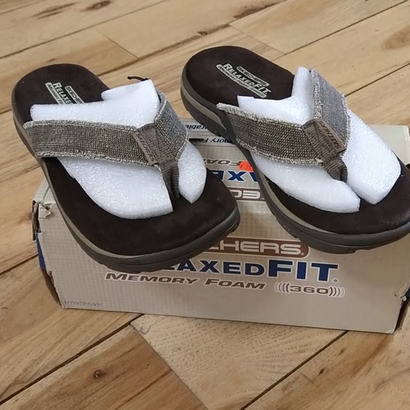 Skechers Relaxed FIT sandals
